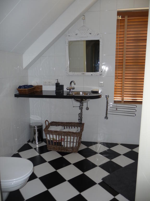 Bed&Breakfast Het Winterkoninkje Zuid-Scharwoude Room photo